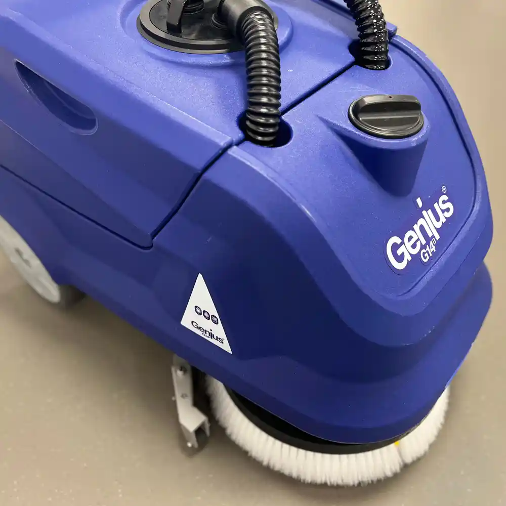 walk behind scrubber dryer