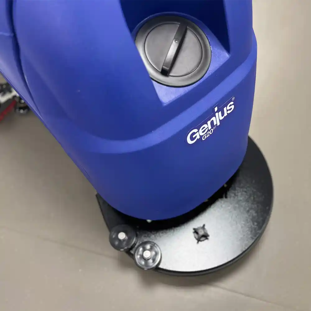 large scrubber dryer machine