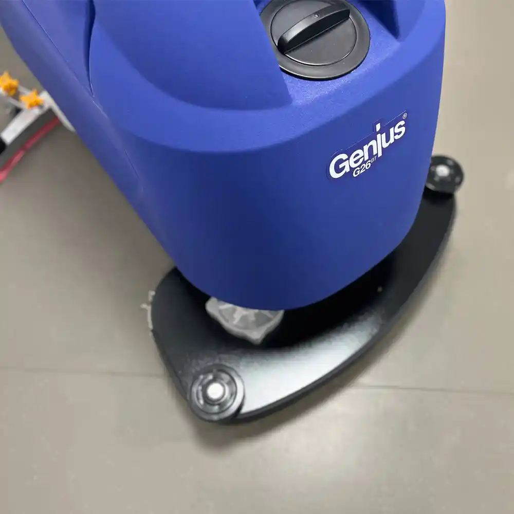large scrubber dryer machine